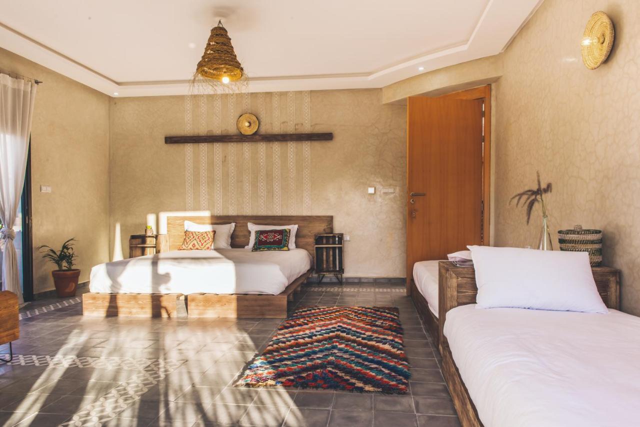 The Yogi Surfer Hotel Taghazout Buitenkant foto